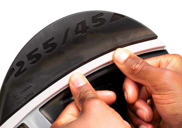 Rim Guard Trim TRUE LINE Automotive L-Shaped Universal Kit-3